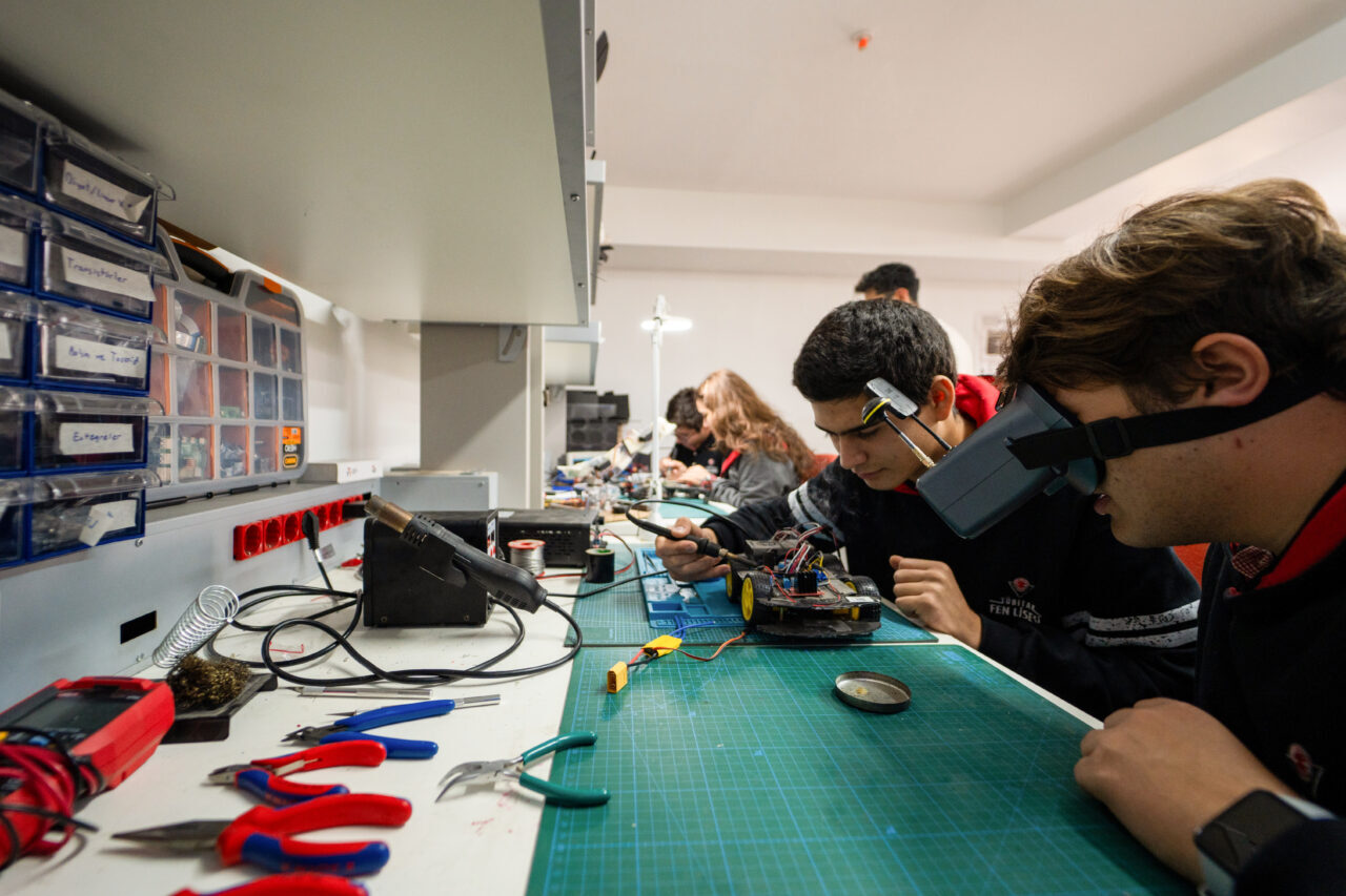 - TÜBİTAK Fen Lisesi Okul Özel Sınavı 18 Temmuz'da, 24
