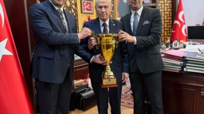 ANKARA (AA) – Türkiye Boks Federasyonu Başkanı Suat Hekimoğlu ile