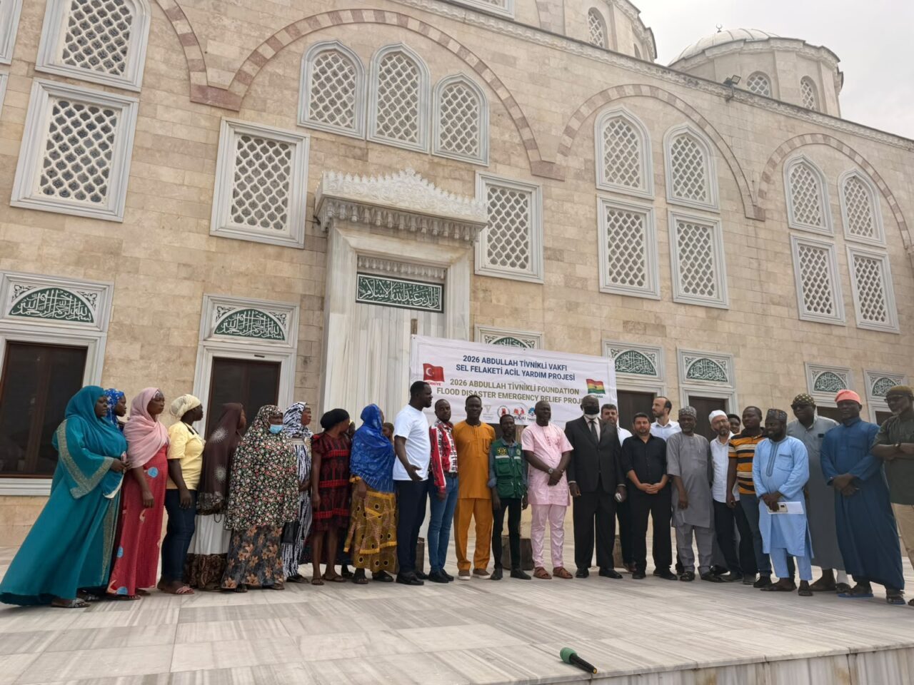 ABUJA (AA) – Türk hayır kurumlarından Aziz Mahmud Hüdayi Vakfı