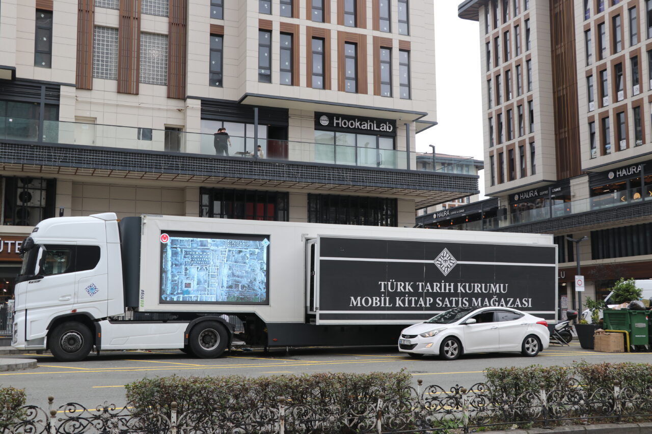 RİZE (AA) – Türk Tarih Kurumunun (TTK) "Her Eve Bir