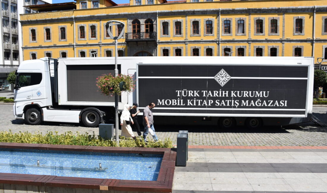 TRABZON (AA) – Türk Tarih Kurumunun (TTK) "Her Eve Bir