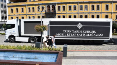 TRABZON (AA) – Türk Tarih Kurumunun (TTK) "Her Eve Bir