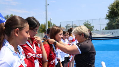 ANKARA (AA) – Türkiye'nin ev sahipliğinde Antalya'da düzenlenen Avrupa Hokey