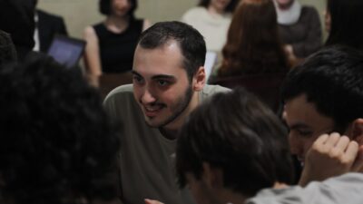 - Kafkas Vakfı gönüllüsü Serra Özdemir:
- "Burada Suriye diasporasında bulunan
