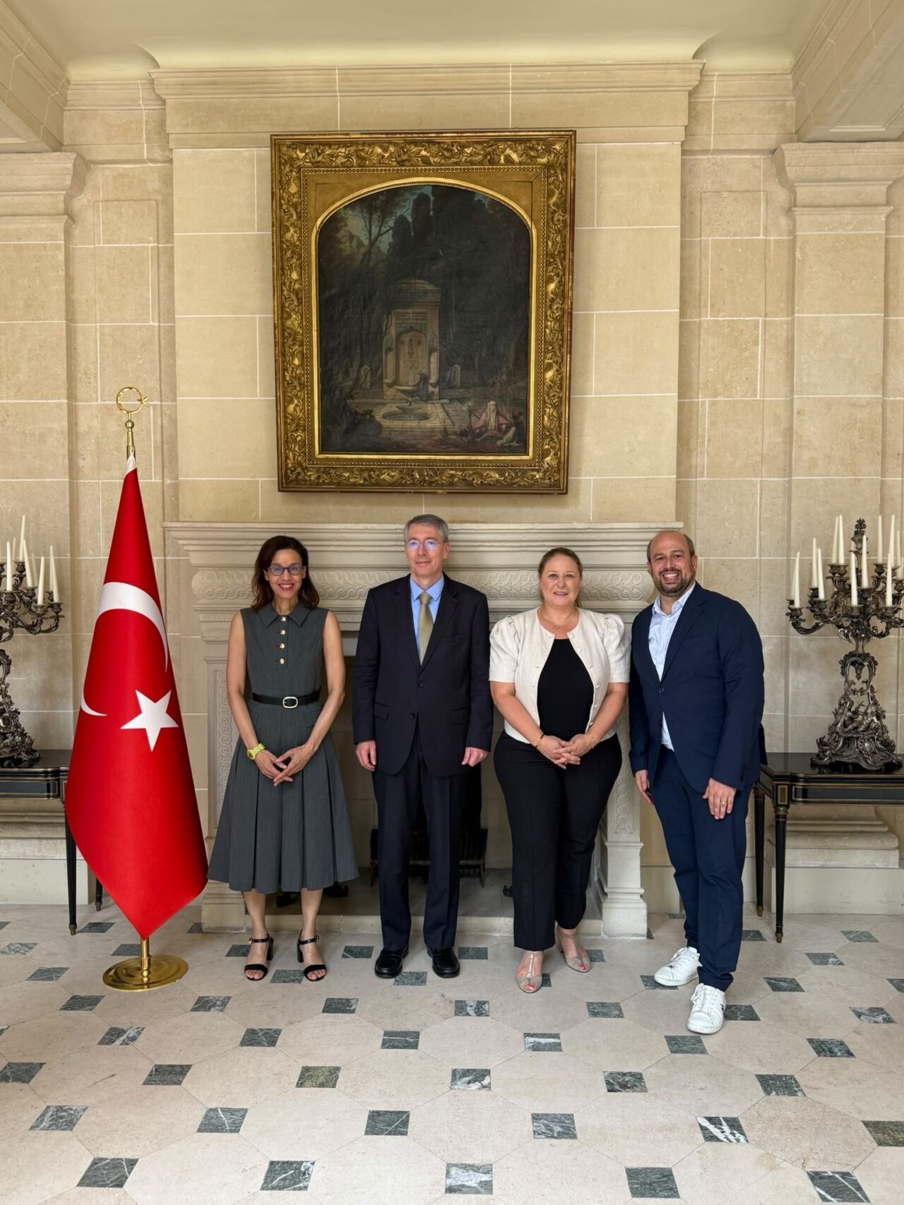 - Türkiye'nin Paris Büyükelçisi Demirer:
- "COP31'in, küresel iklim eyleminin Akdeniz
