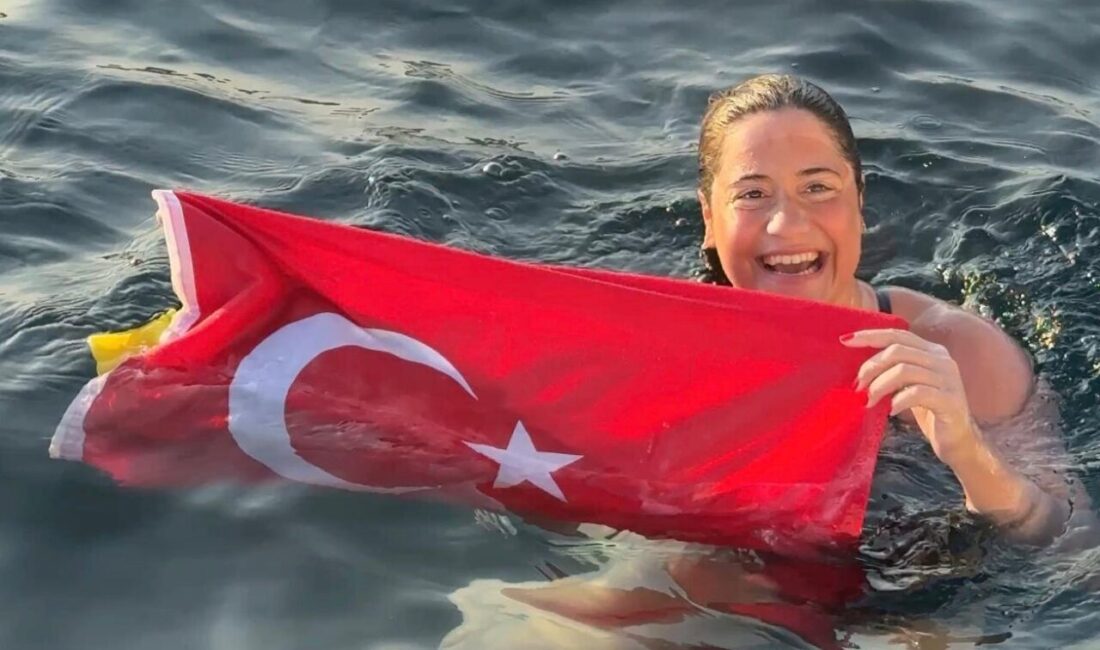 İZMİR (AA) – Açık su yüzücüsü 25 yaşındaki Aysu Türkoğlu,