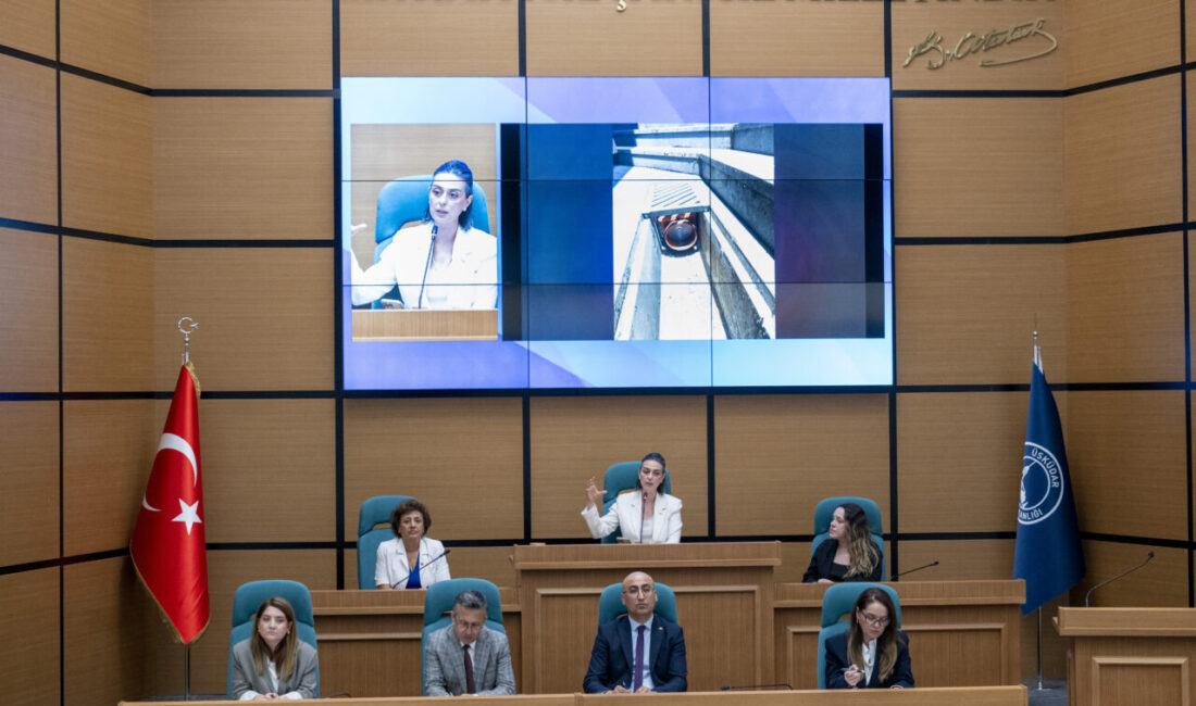 - Üsküdar Belediye Başkanı Sinem Dedetaş:
- "Tüm esnaf ve komşularımıza