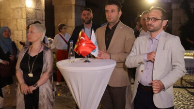 ÜSKÜP (AA) – Kuzey Makedonya'nın başkenti Üsküp'te "Ayasofya-Sessizliğin Işığı" sergisinin