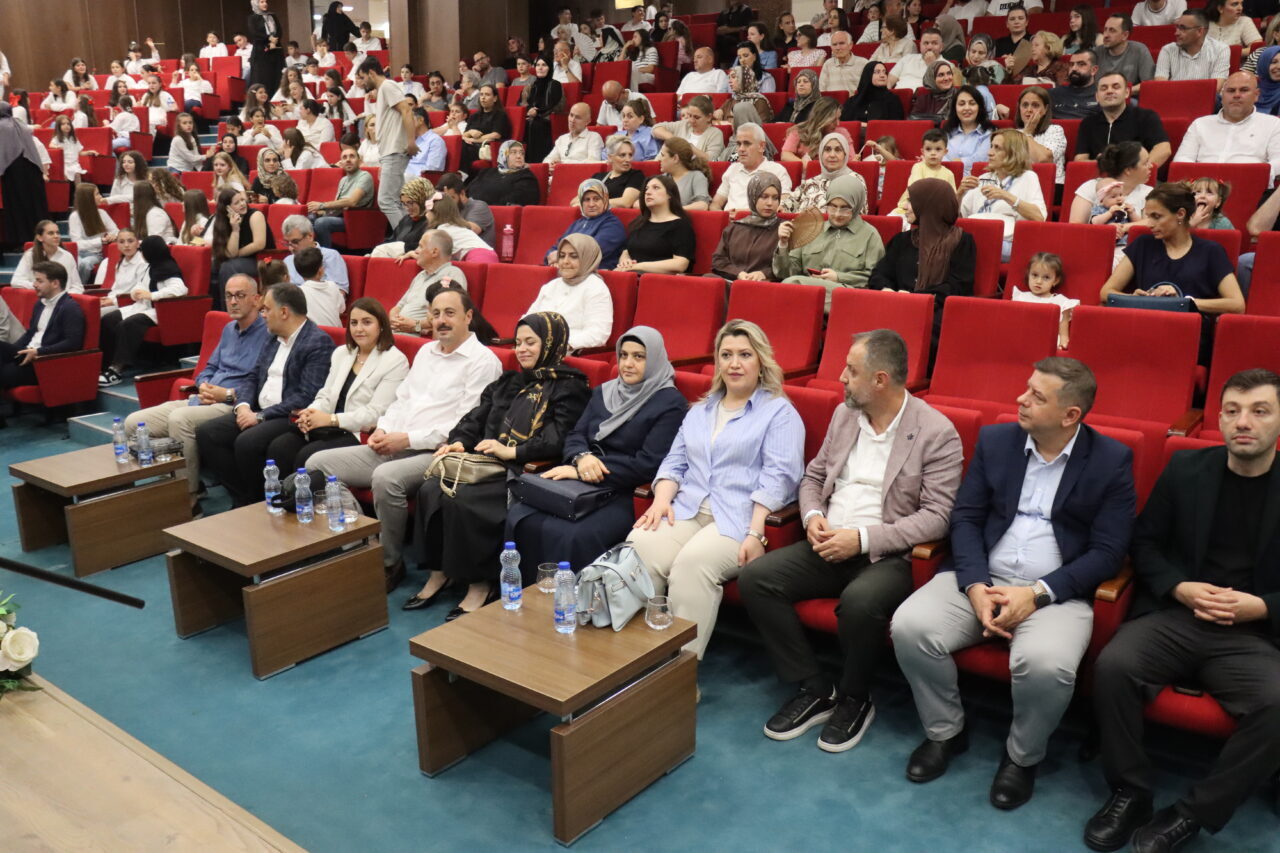 ÜSKÜP (AA) – Kuzey Makedonya'nın başkenti Üsküp'te, ilkokul öğrencilerine yönelik