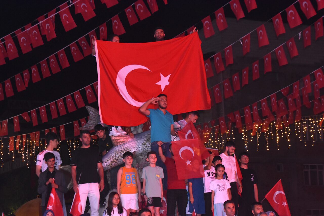 VAN (AA) – Van, Bitlis, Muş ve Hakkari'de "15 Temmuz