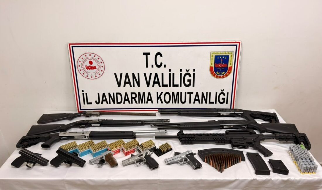 - Jandarma insansız hava aracıyla yerleri belirlenen hayvanlar sahibine teslim