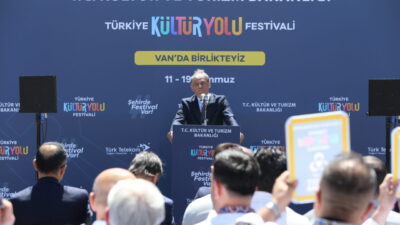 - Kültür ve Turizm Bakan Yardımcısı Nadir Alpaslan:
- "Hem bölgemiz