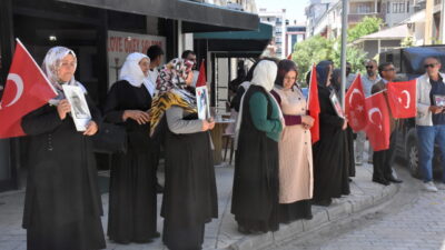 VAN (AA) – Van'da çocukları terör örgütü PKK tarafından dağa