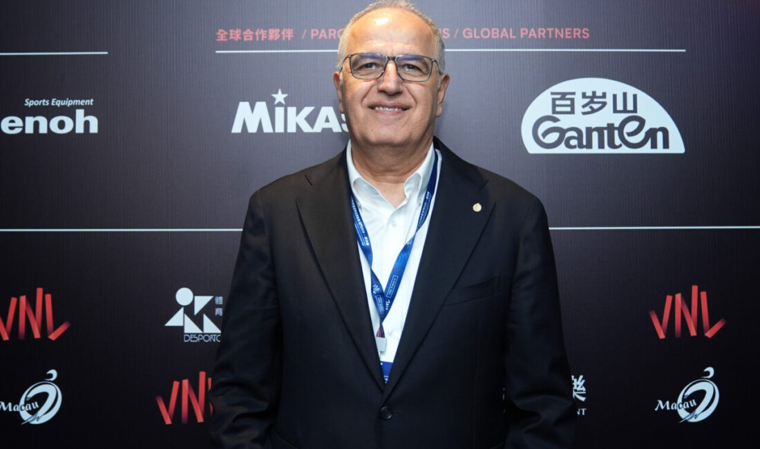 - Türkiye Voleybol Federasyonu Başkanı Mehmet Akif Üstündağ:
"İnanan bir takımımız