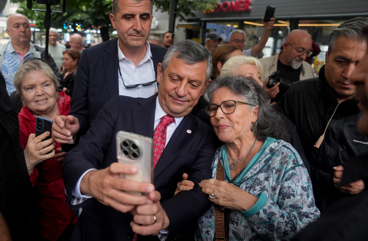- "Kongreler takvimini yasal süreler içinde en hızlı nasıl gerçekleştirilebiliyorsa