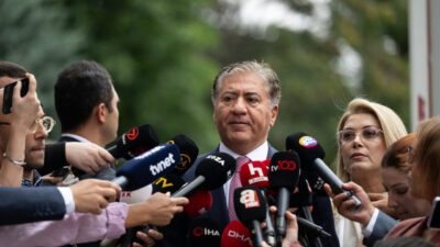 - Ankara Milletvekili Murat Emir:
- "Türk siyasi tarihinde umut ediyoruz