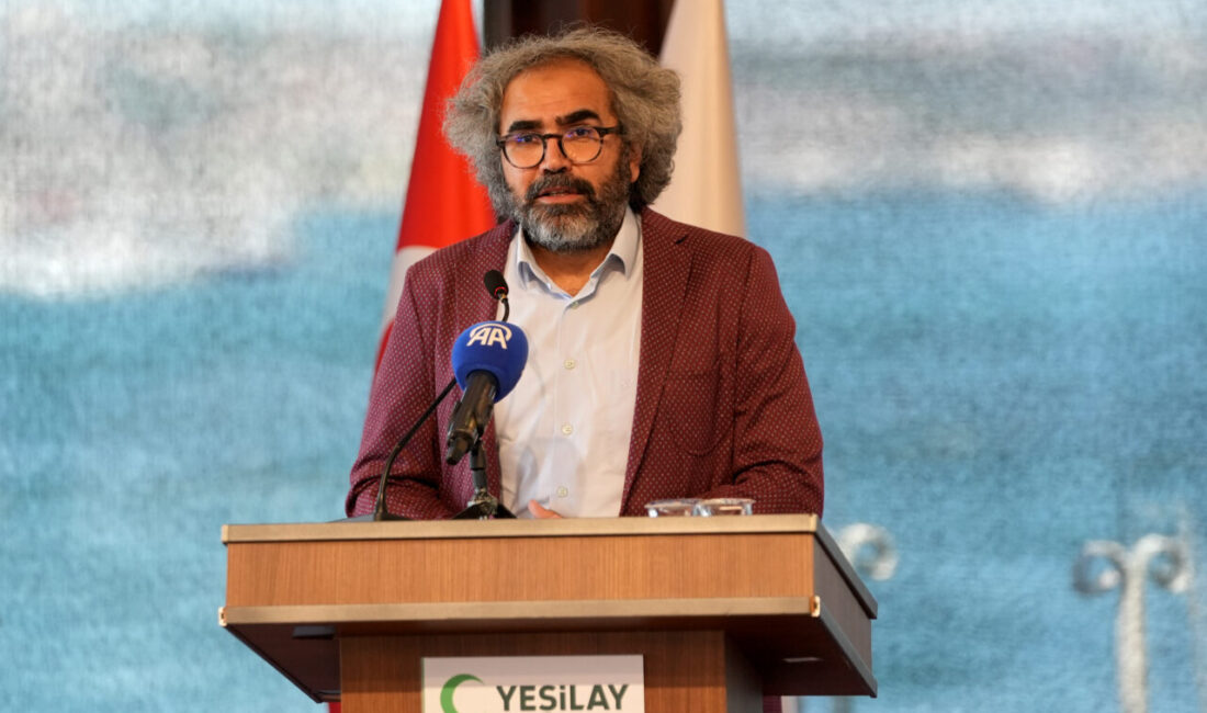 İSTANBUL (AA) – Türkiye Yeşilay Cemiyeti tarafından üniversite öğrencilerinin kampüs