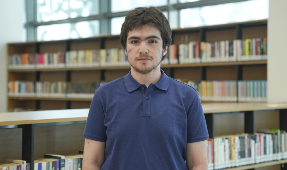 - YKS'de dereceye giren Hanne Hifa Akkuş:
- "Ailelerimiz uzakta, onların
