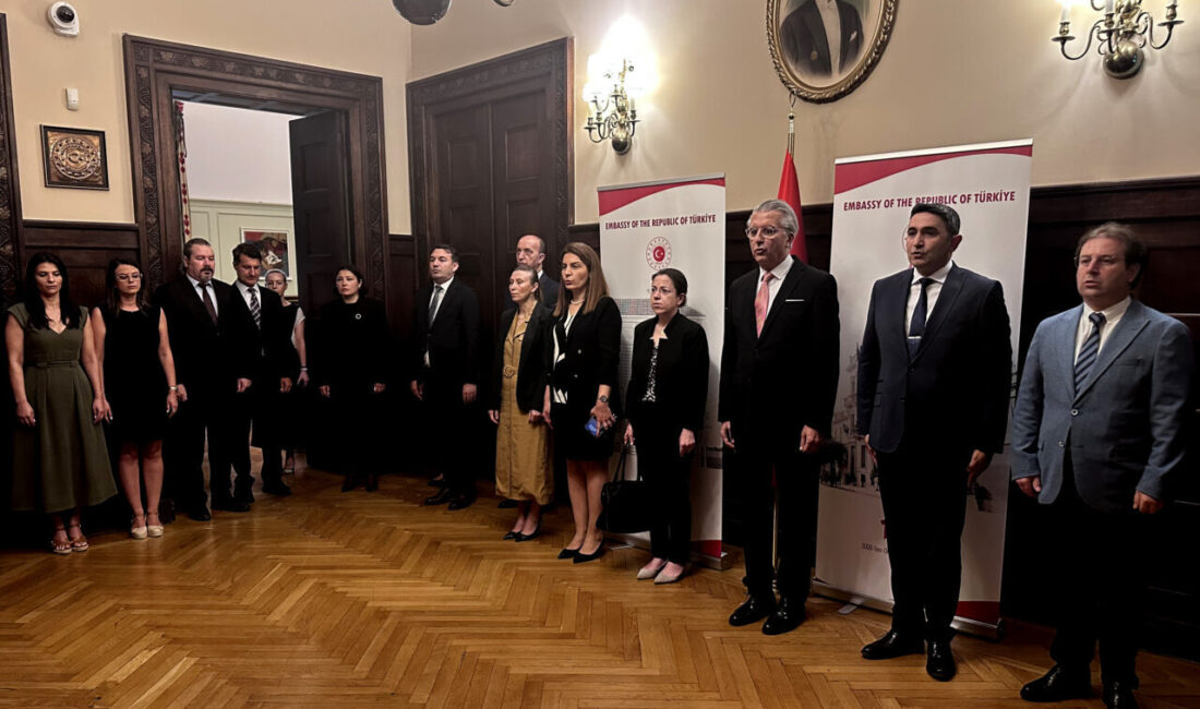 ATİNA (AA) – Yunanistan'ın başkenti Atina'da 15 Temmuz Demokrasi ve