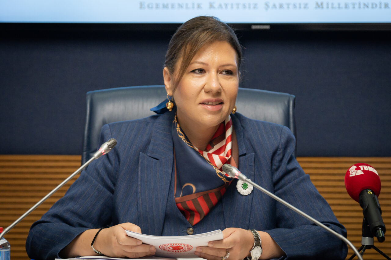 - Dışişleri Bakanlığı Konsolosluk Hizmetleri ve Yurt Dışında Yaşayan Vatandaşlar