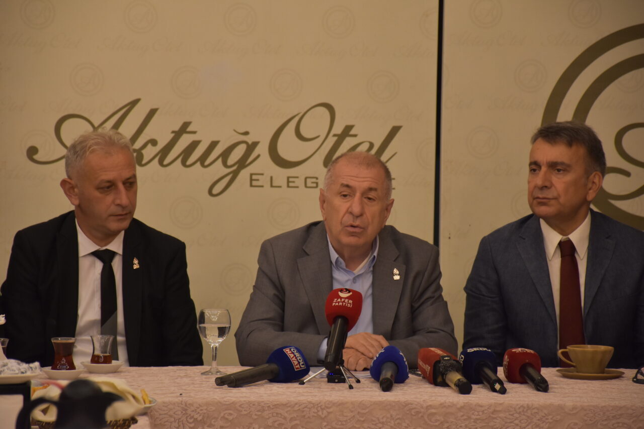 ORDU (AA) – Zafer Partisi Genel Başkanı Ümit Özdağ, Ordu'da