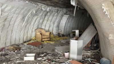 ZONGULDAK (AA) – Zonguldak'ta depreme dayanıksız olduğu gerekçesiyle yıkılan iş