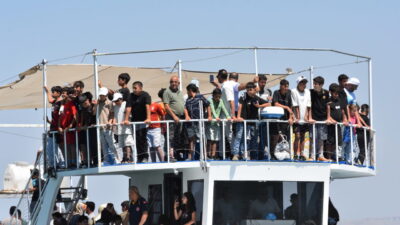 VAN (AA) – Van Gölü'nün tanıtımına katkı sunmak ve su