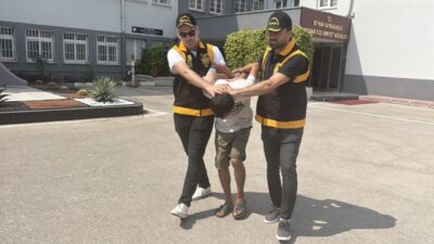 ADANA (AA) – Adana'nın merkez Seyhan ilçesinde birlikte yaşadığı kadını