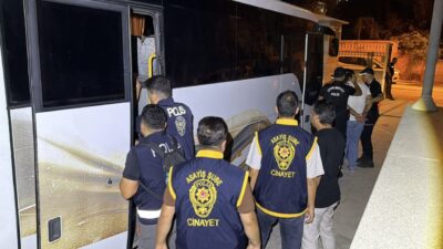 ADIYAMAN (AA) – Adıyaman'da "Kirveler suç örgütü"ne yönelik operasyonda gözaltına