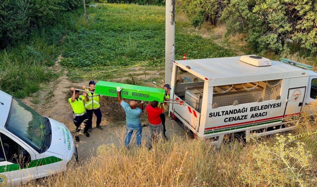 AFYONKARAHİSAR (AA) – Afyonkarahisar'ın Sultandağı ilçesinde otomobilin şarampole devrilmesi sonucu