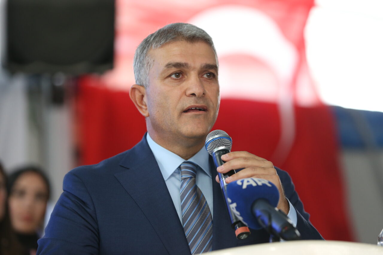 - "İkinci 25 yılda en büyük talebimiz yeni bir anayasadır.