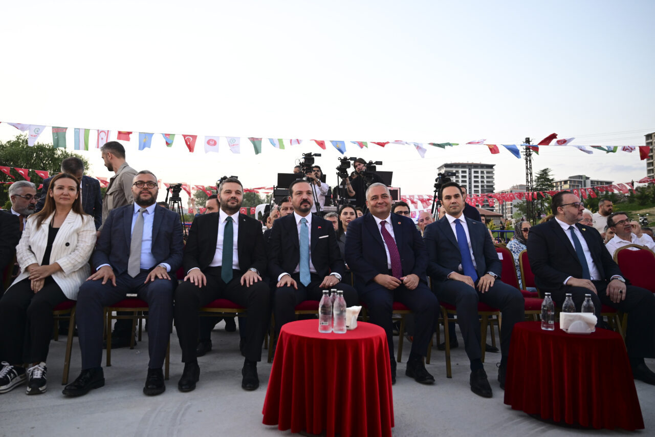 - "(Mekke Ortak Savunma Anlaşması) Bu anlaşmayla Türk dünyasının güney