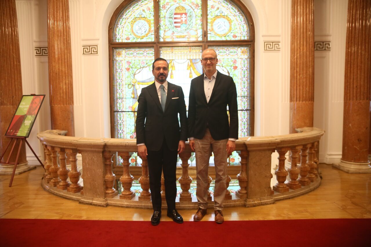 BUDAPEŞTE (AA) – AK Parti Genel Başkan Yardımcısı ve Türk