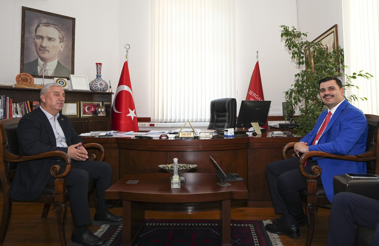- "Bizde bir kural var. Siyasette rakip olabiliriz ama hasım,