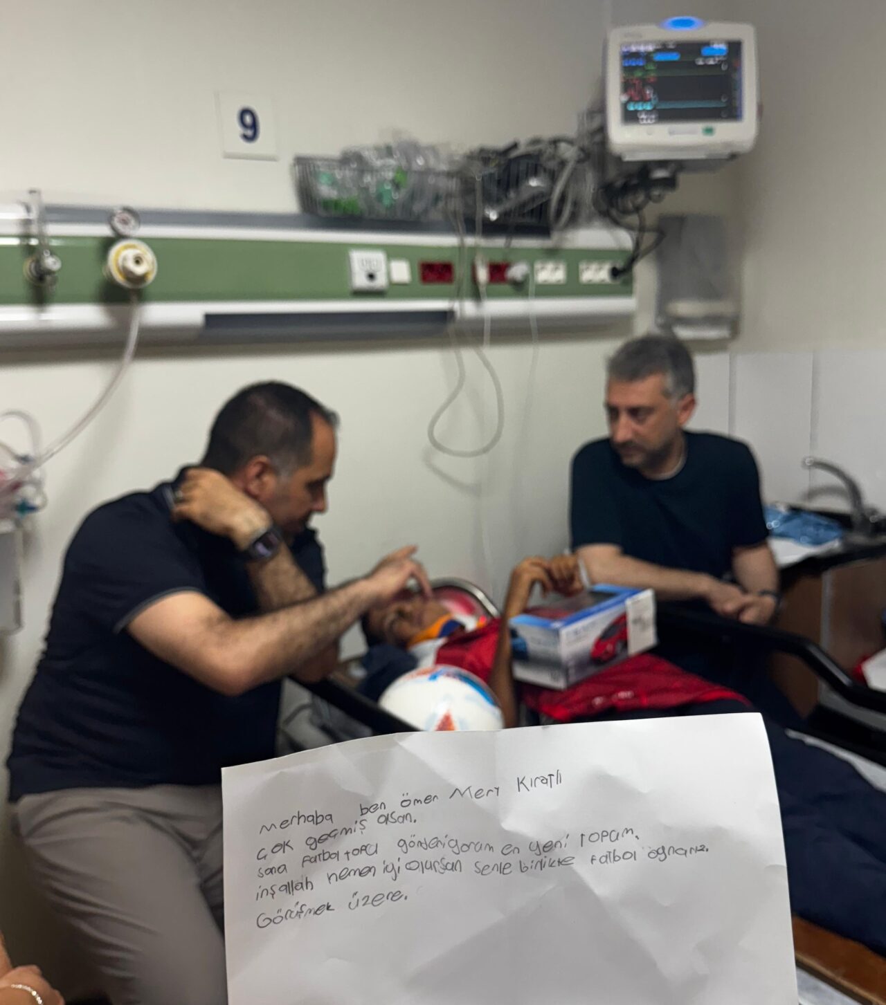 MERSİN (AA) – AK Parti Mersin Milletvekili Ali Kıratlı, markette