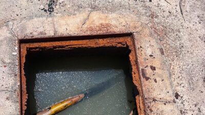 ANTALYA (AA) – Antalya'nın Alanya ilçesinde foseptik çukurundaki atık suları