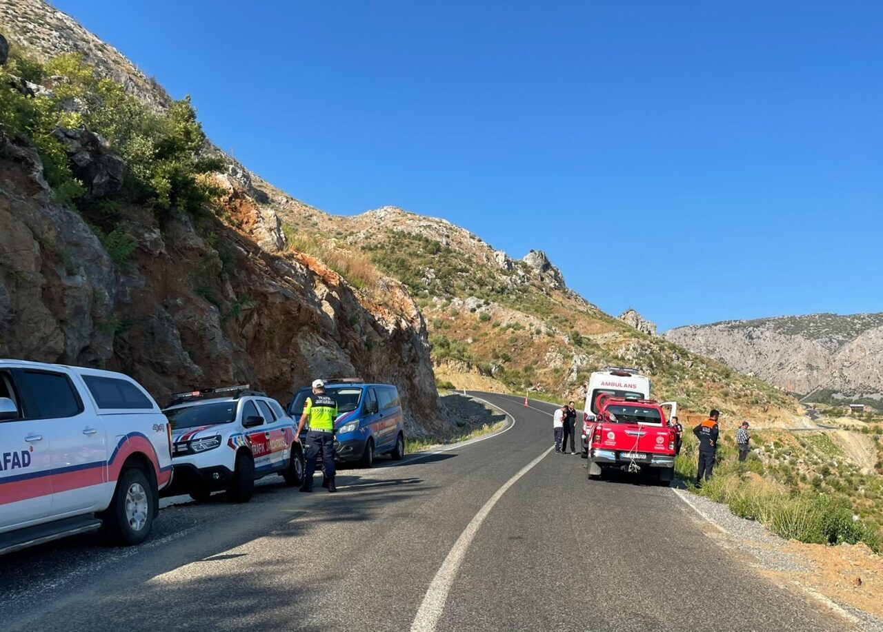 ANTALYA (AA) – Antalya'nın Alanya ilçesinde motosikletin uçuruma yuvarlanması sonucu