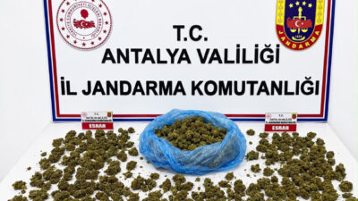 ANTALYA (AA) – Antalya'nın Alanya ilçesinde düzenlenen uyuşturucu operasyonunda 4