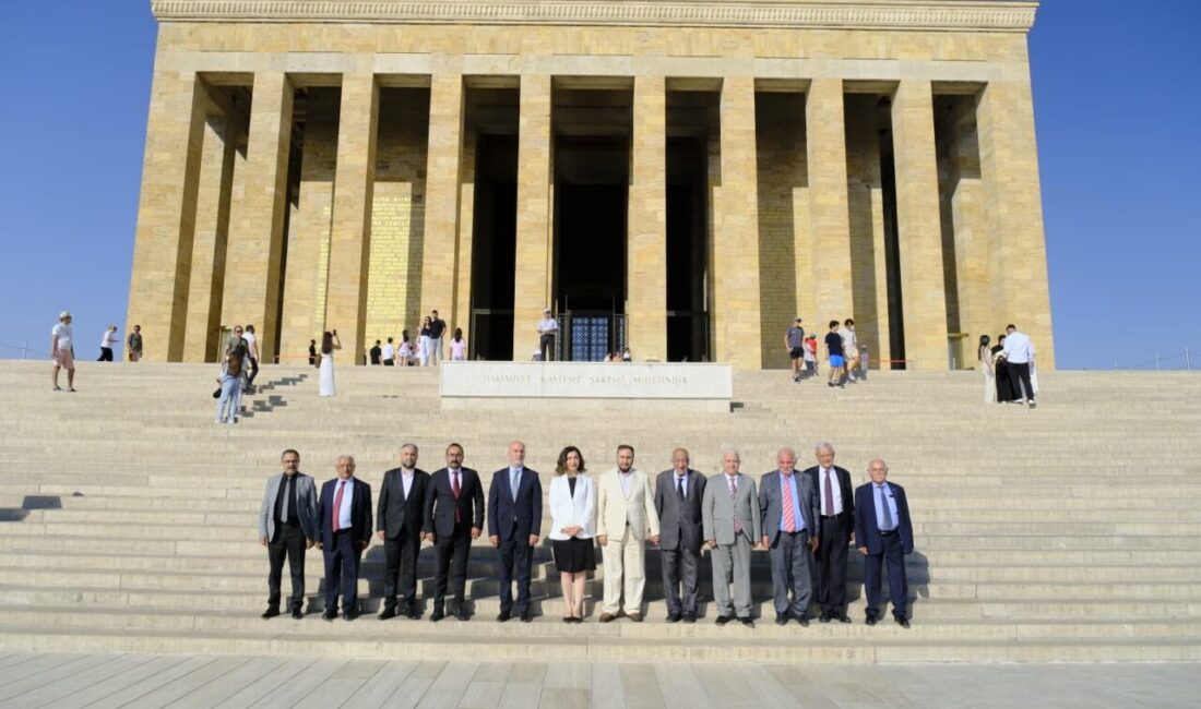 - Toplantıda, Alevi-Bektaşi toplumunun güncel meseleleri ile Başkanlığın yürüteceği çalışmalar