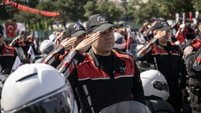 - Vali Canbolat:
- "Sizlerden beklentimiz, görevlerinizi hukuk içinde, adalet duygusuyla
