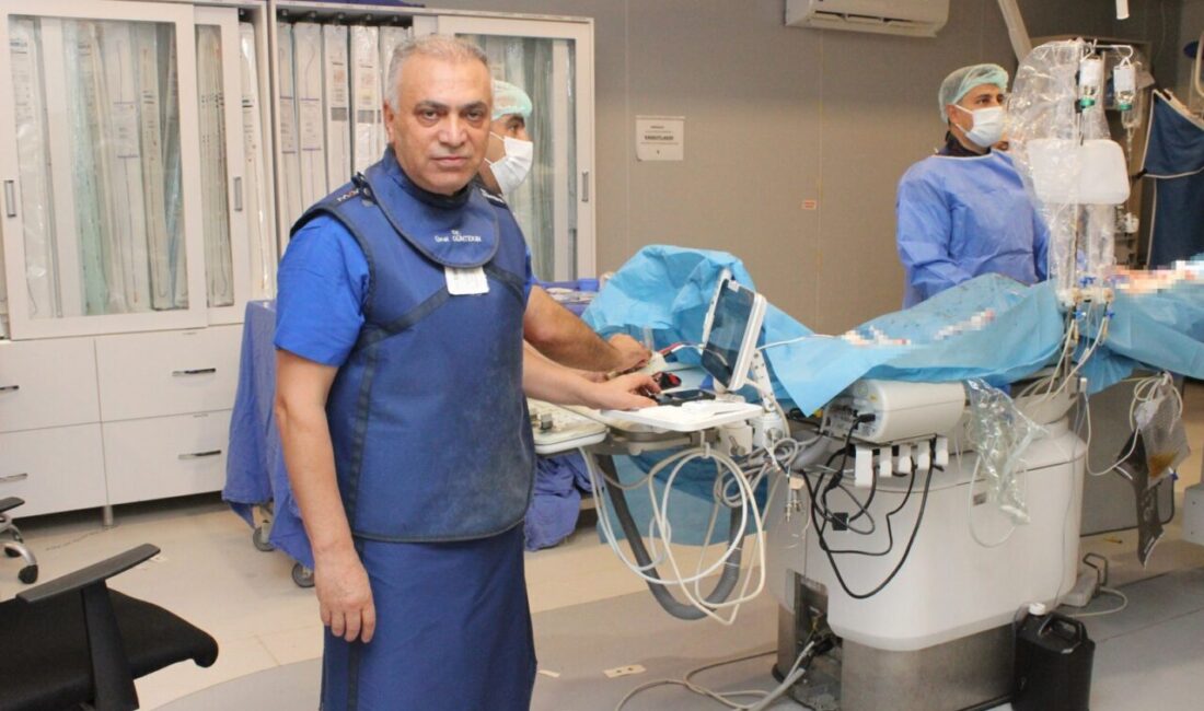 ANTALYA (AA) – Antalya'da kronik böbrek yetmezliği nedeniyle standart anjiyo