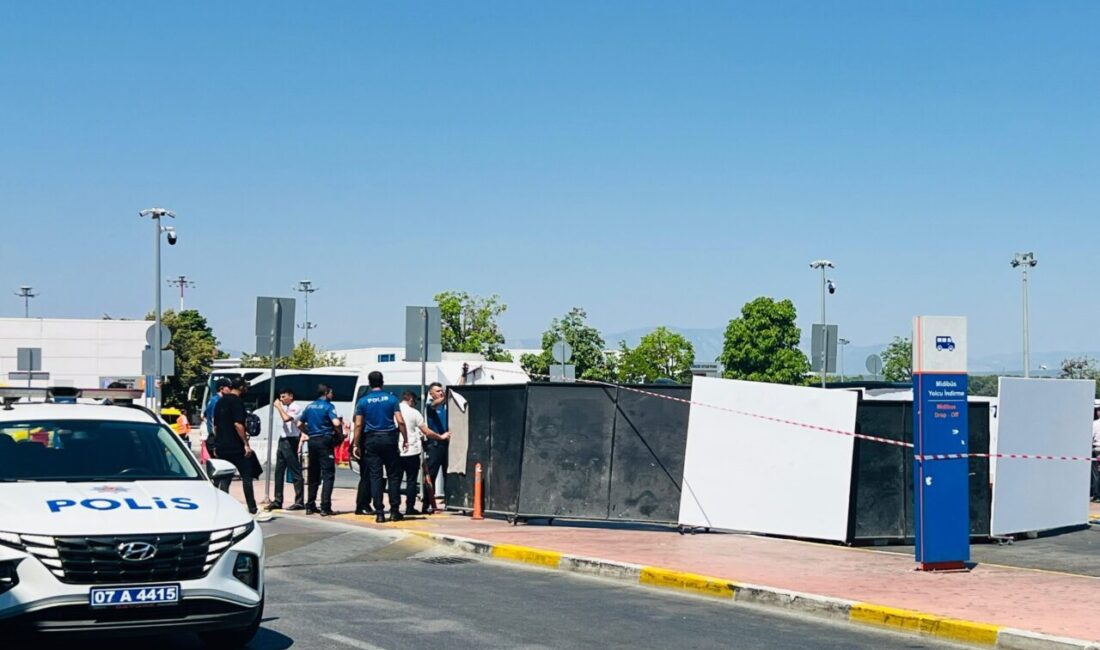 ANTALYA (AA) – Antalya'da silahlı saldırıya uğrayan kadın hayatını kaybetti,
