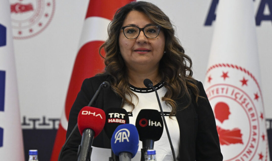 - AFAD Deprem Dairesi Başkanı Aykut Akgün:
- "Bu etkinlik başta