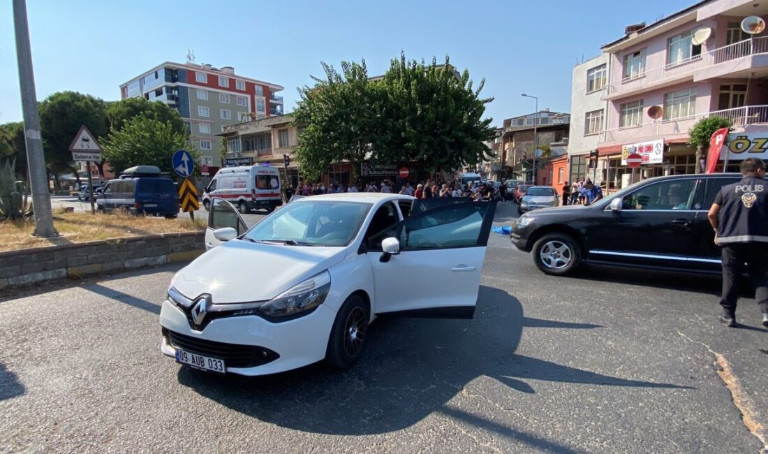 AYDIN (AA) – Aydın'ın Nazilli ilçesinde otomobil ile çarpışan motosikletin