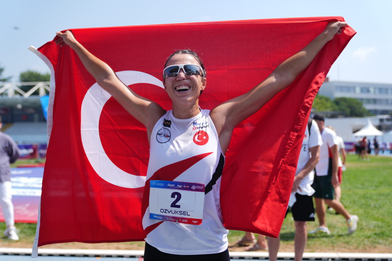 ANKARA (AA) – Gençlik ve Spor Bakanı Osman Aşkın Bak,