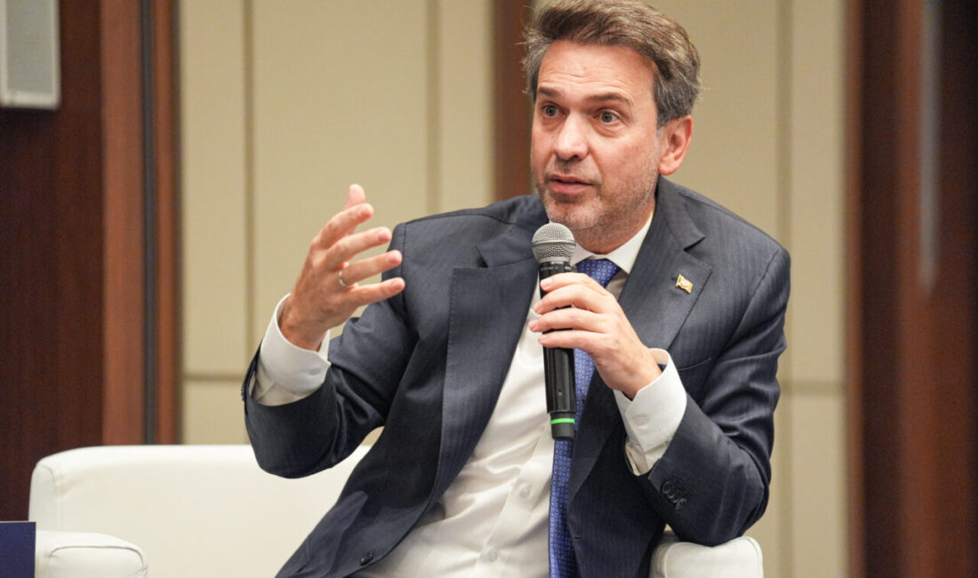 - "Türkiye'nin hedefi enerjide dışa bağımlılığı bitirmek. Bunu başardığı anda