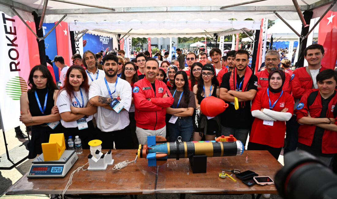 - "TEKNOFEST kuşağı Türkiye'yi mavi vatan inancıyla, tam bağımsızlık idealiyle