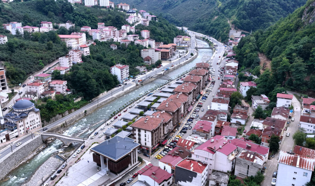 - "6 yıl önce sel felaketini yaşadığımız Dereli'de ilk andan