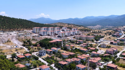 - "Bir yıl önce depremin yaralarını sarmak için seferber olduğumuz