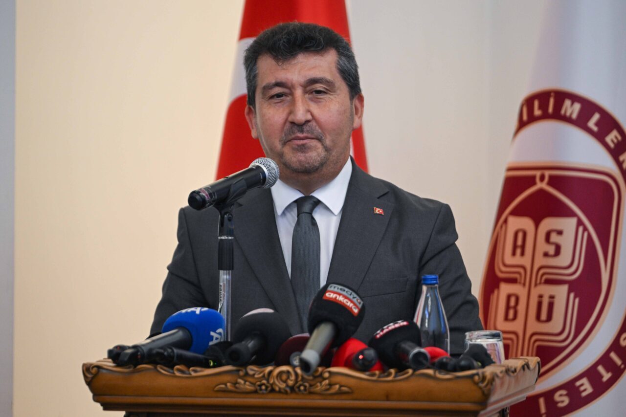- "Müfredatımızın içeriği, inşa ettiğimiz kavramsal çerçeve çok önemli. Bu